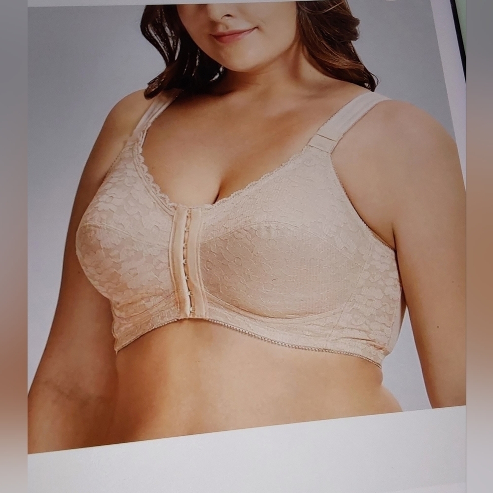 DELIRA FULL COVERAGE BACK / POSTURE CORRECTOR WIRELESS BEIGE BRA SIZE 42B